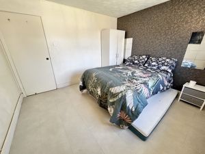 Bedroom- click for photo gallery